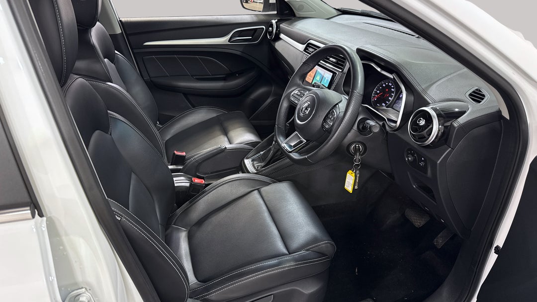 2024 MG ZS Excite, Automatic, 31225 km, Right Side Front Door Cabin View