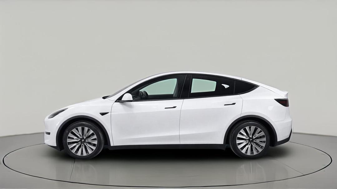 2022 Tesla Model Y Rear-wheel Drive, Automatic, 35135 km, Left Side View