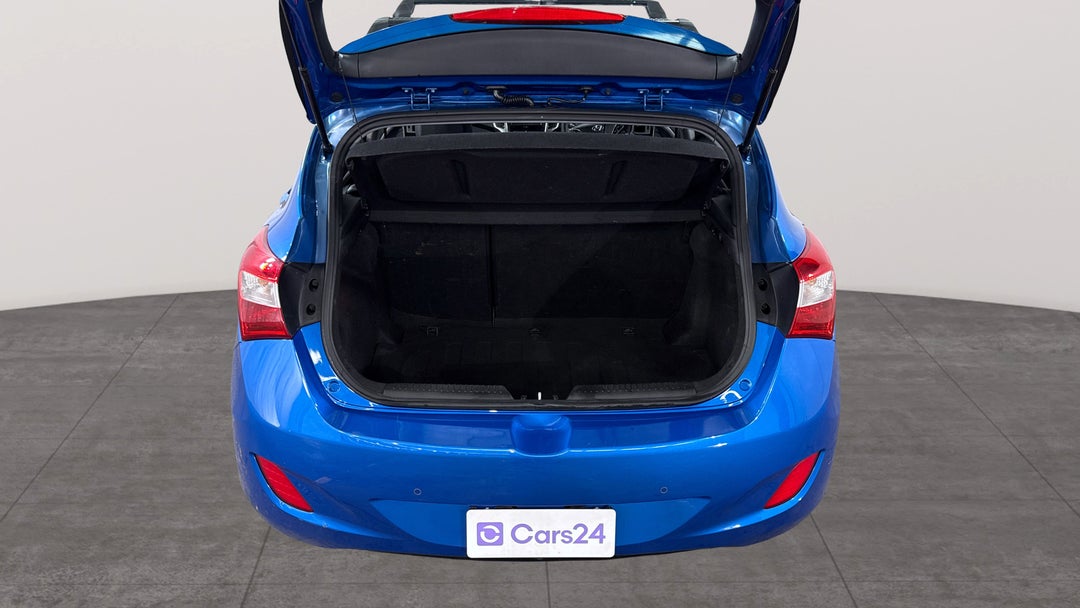 2016 Hyundai i30 Active X, Manual, 74462 km, Boot Inside View