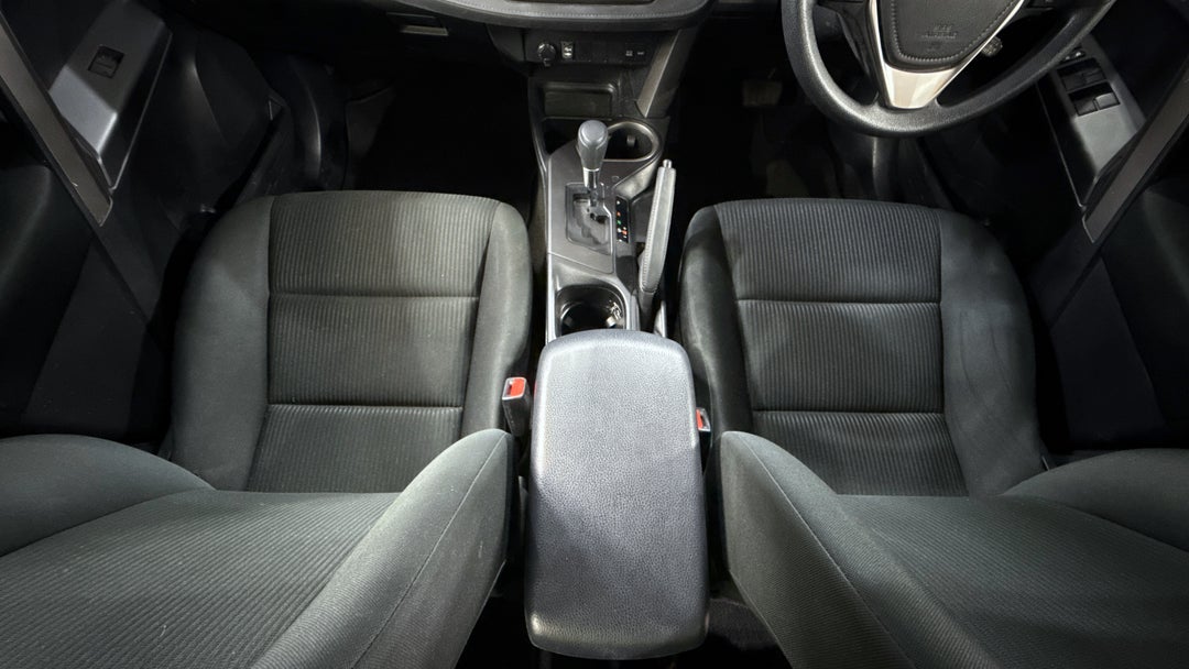 2018 Toyota RAV4 Gx (2WD), Automatic, 37256 km, Center Console