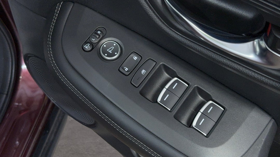 2023 Honda Zr-v Vti X, Automatic, 30259 km, Right Front Wheel