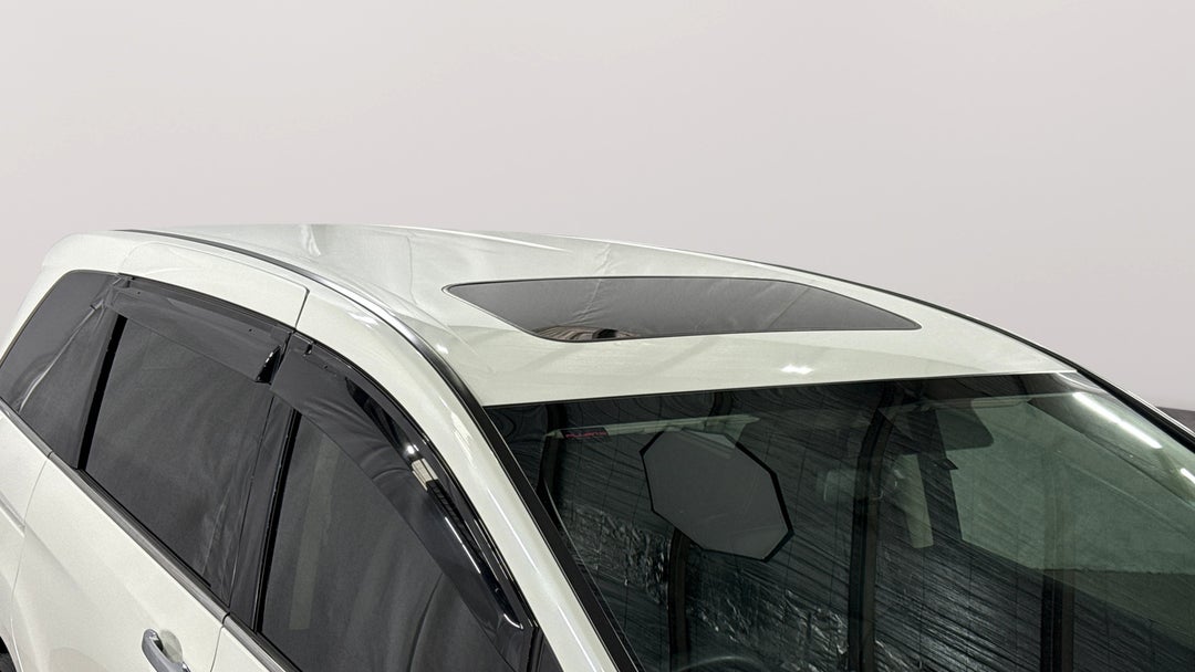 2017 Honda Odyssey Vti-l, Automatic, 106010 km, Roof/Sunroof View