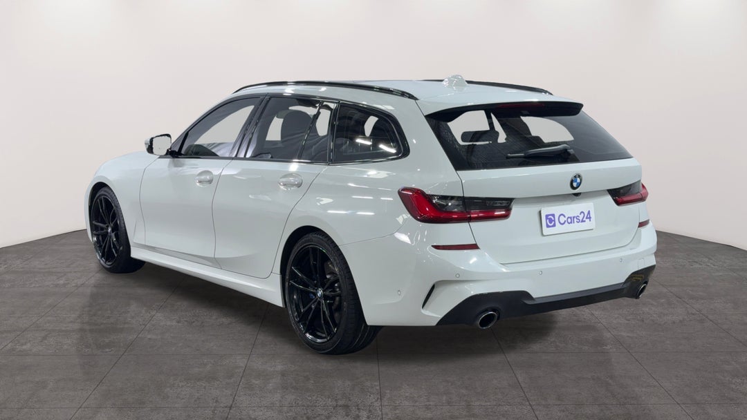 2020 BMW 3 30i Touring M Sport, Automatic, 43250 km, Left Back Diagonal (45- Degree) View