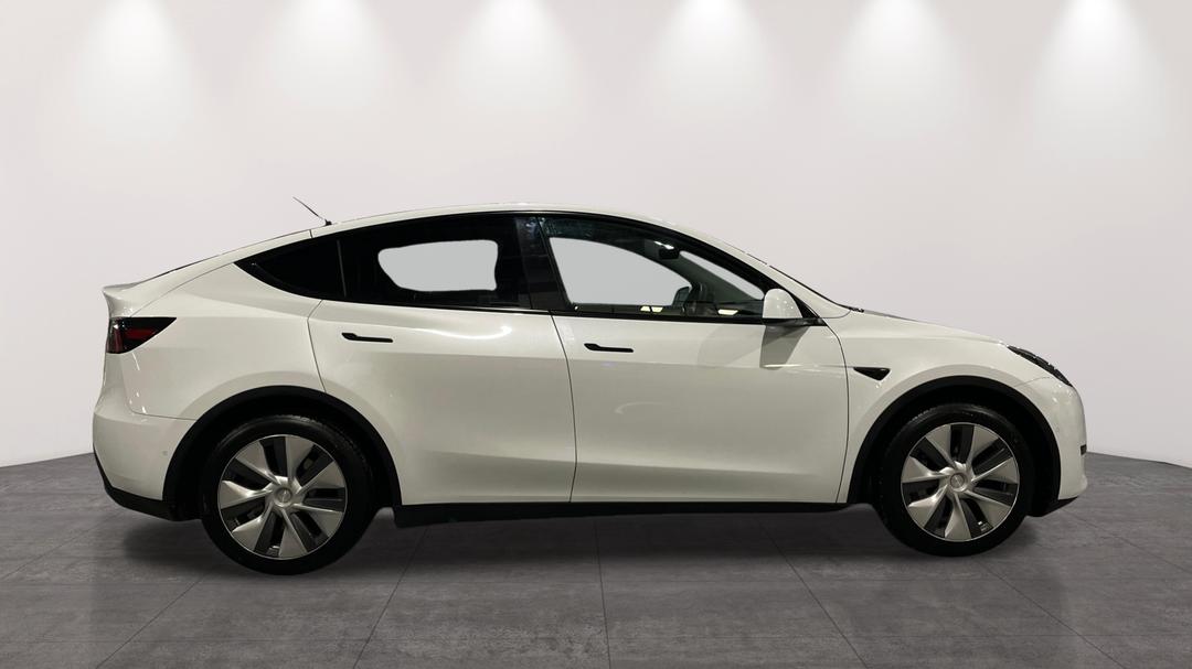 2023 Tesla Model Y Rear-wheel Drive, Automatic, 61253 km, Right Side View
