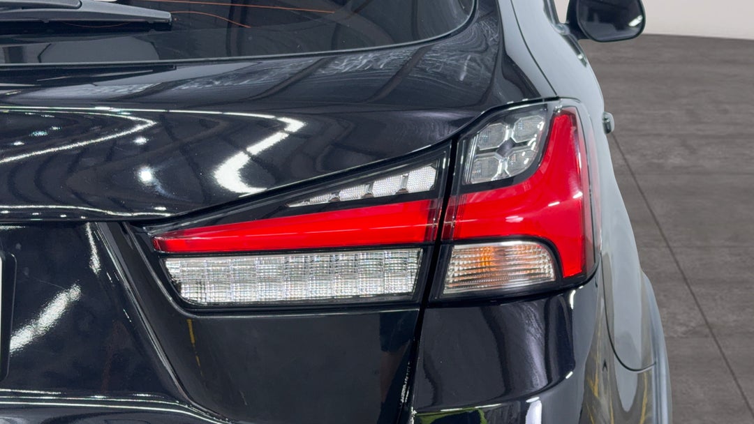 Badge (Boot Right Side)