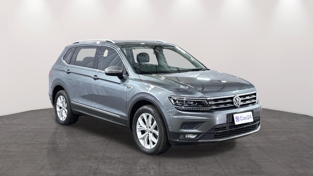 2018 Volkswagen Tiguan Allspace 110 Tdi Comfortline, Automatic, 142758 km, Right Front Diagonal (45- Degree) View