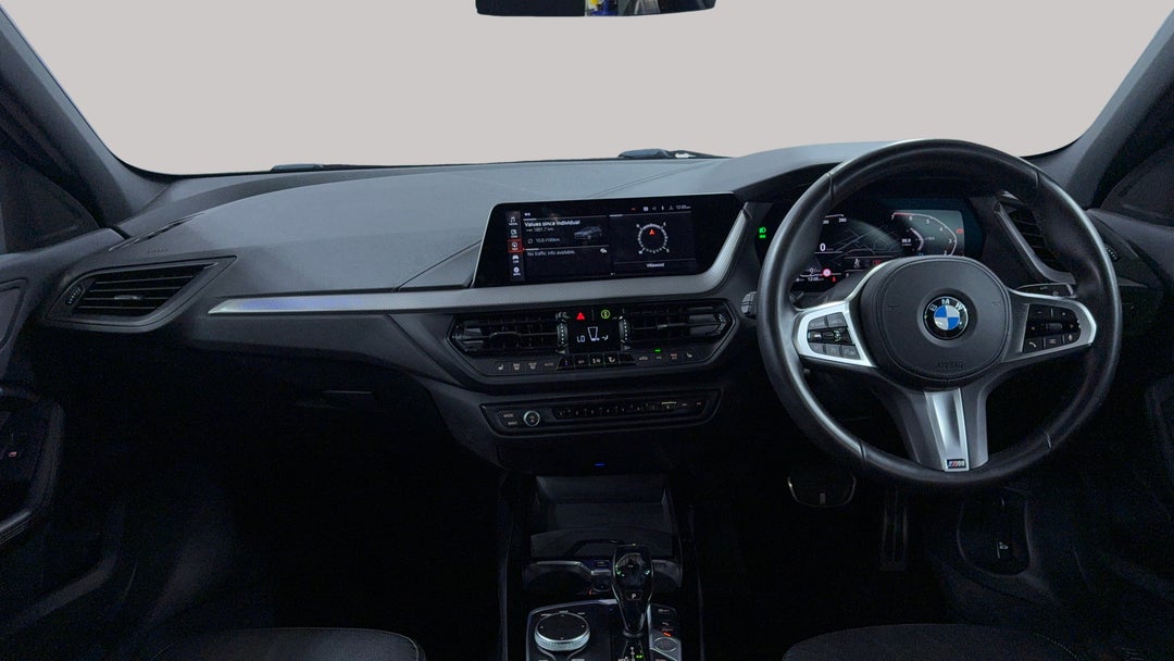 2020 BMW 1 18i M Sport, Automatic, 33346 km, Dashboard View
