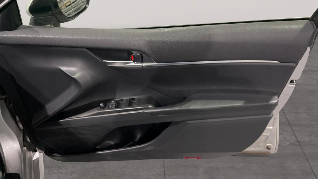 2023 Toyota Camry Ascent Hybrid, Automatic, 46269 km, Speaker View