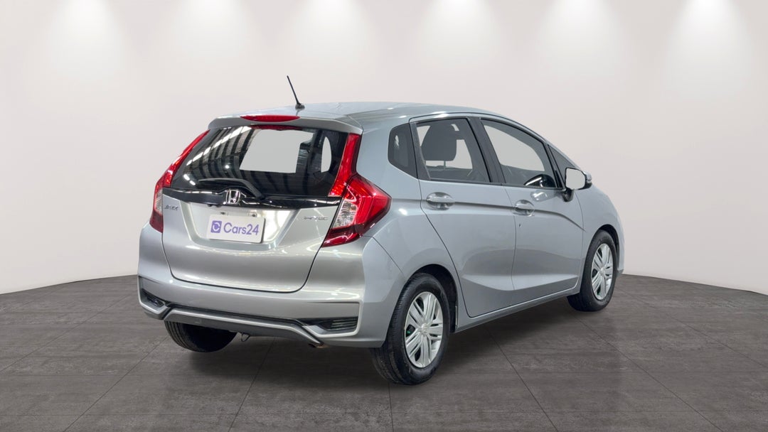 2017 Honda Jazz Vti, Automatic, 143412 km, Right Back Diagonal (45- Degree) View