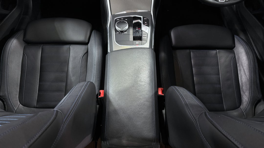 2022 BMW 3 20i M Sport, Automatic, 33217 km, Center Console