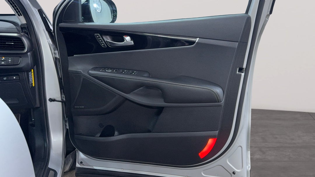 2019 Kia Sorento Gt-line (4x4), Automatic, 52068 km, Speaker View