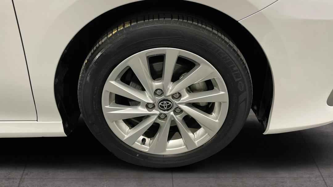 2023 Toyota Camry Ascent Hybrid, Automatic, 60331 km, Right Front Wheel