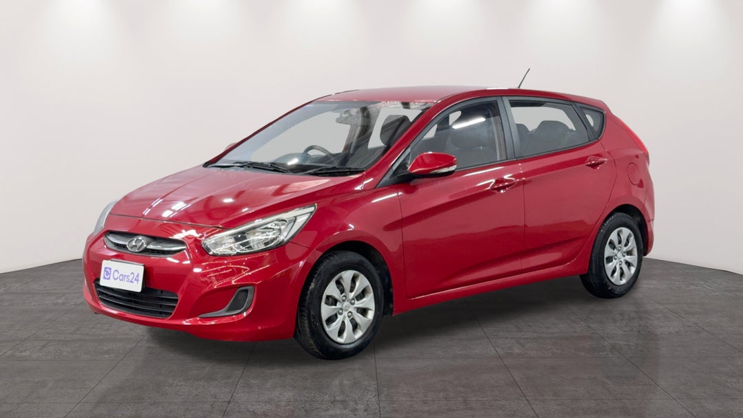 2016 Hyundai Accent Active, Manual, 99458 km, Left Front Diagonal (45- Degree) View