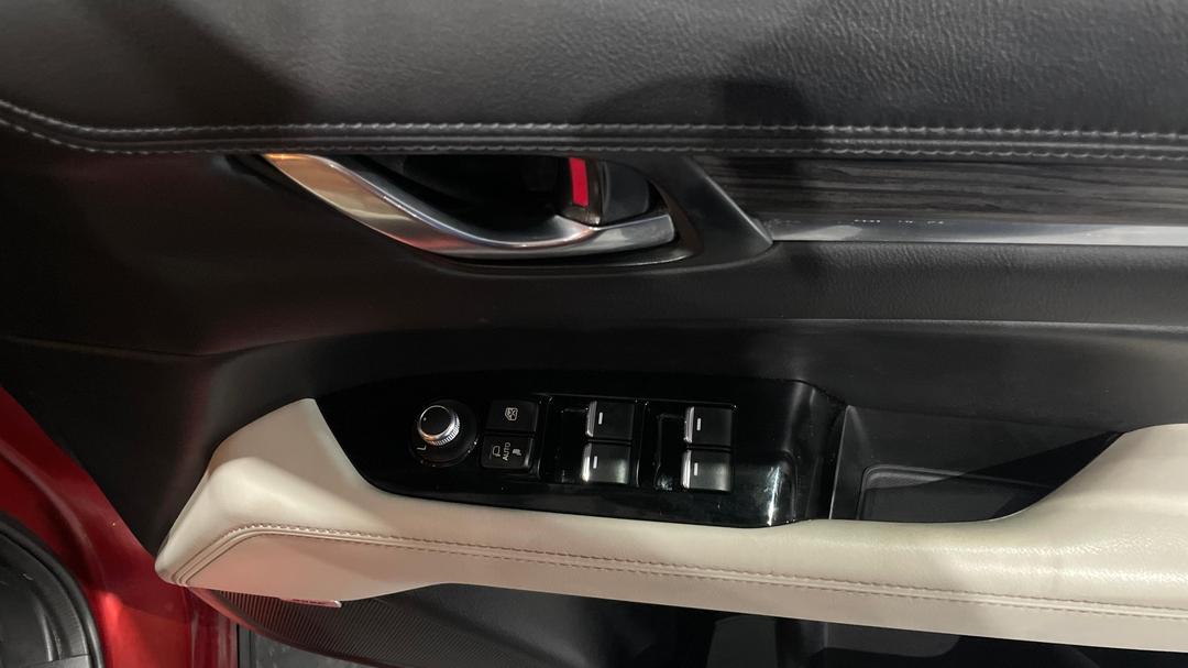 2019 Mazda CX-5 Gt (4x4), Automatic, 124221 km, Drivers Side Door Panel Controls