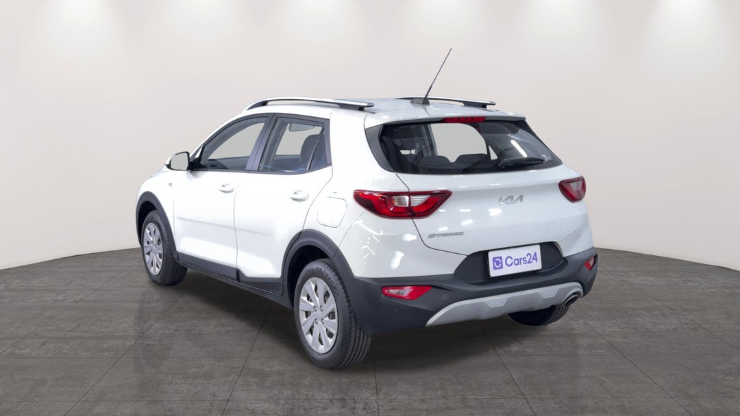 Left Back Diagonal (45- Degree) View