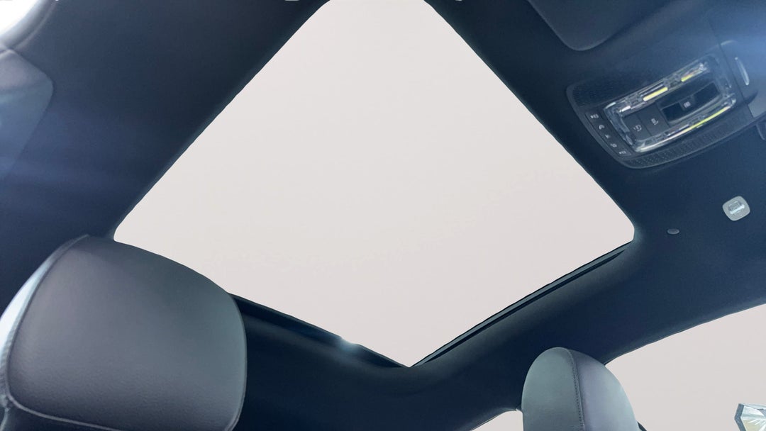 Interior Sunroof/Moonroof
