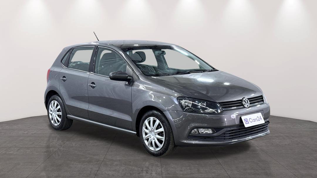 2015 Volkswagen Polo 66 Tsi Trendline, Automatic, 62982 km, Right Front Diagonal (45- Degree) View