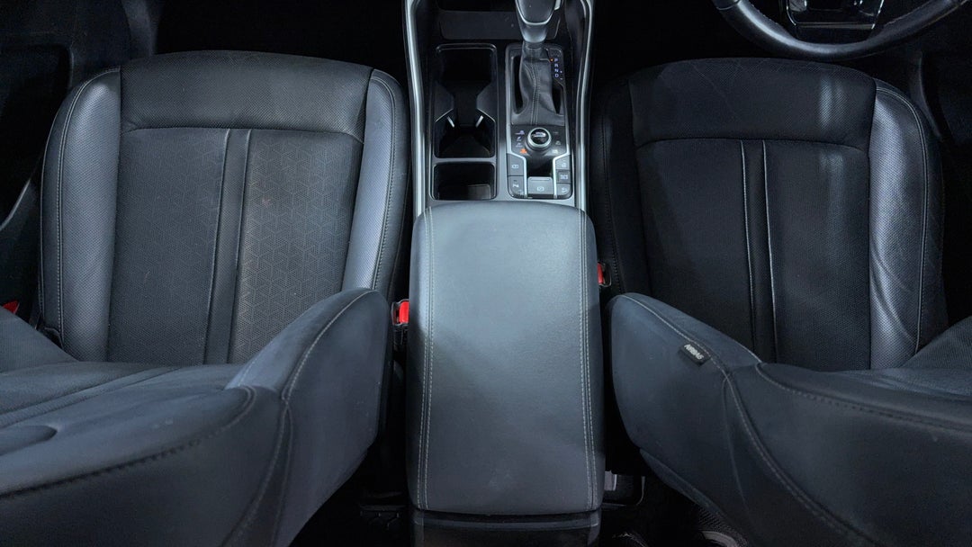 2021 Kia Sorento Sport+ 7 Seat, Automatic, 93327 km, Center Console