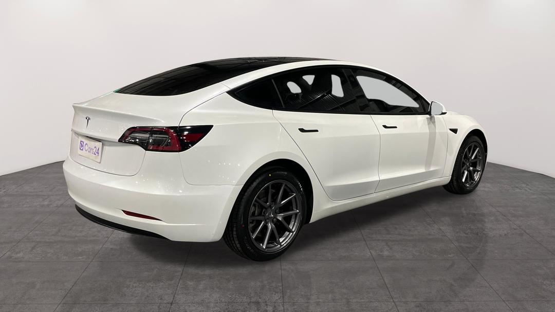 2021 Tesla Model 3 Standard Range Plus RWD, Automatic, 47747 km, Right Back Diagonal (45- Degree) View