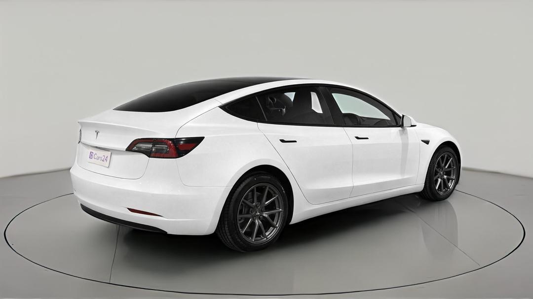 2021 Tesla Model 3 Standard Range Plus RWD, Automatic, 47747 km, Right Back Diagonal (45- Degree) View