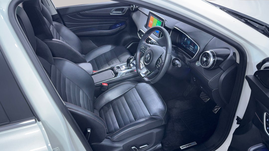 2022 MG HS +ev Phev Essence, Automatic, 22307 km, Right Side Front Door Cabin View