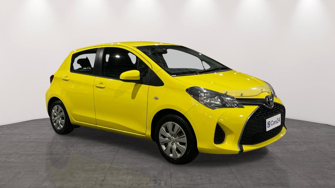 2016 Toyota Yaris Ascent, Manual, 72542 km, Right Front Diagonal (45- Degree) View