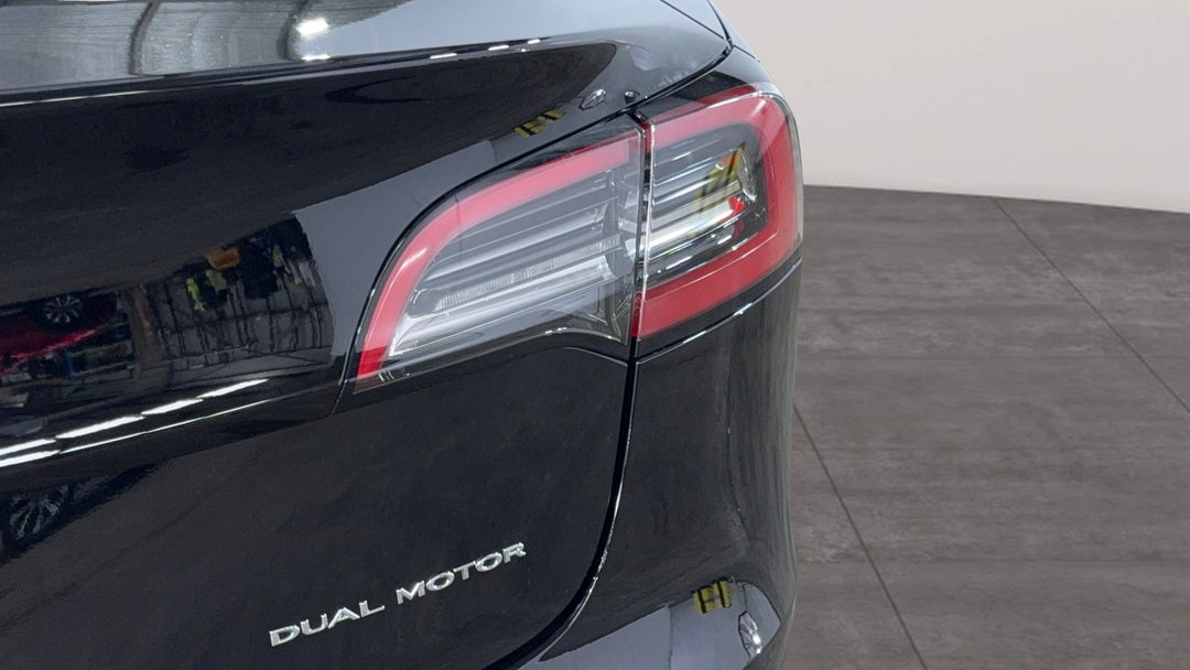 2023 Tesla Model 3 Long Range, Automatic, 9232 km, Badge (Boot Right Side)