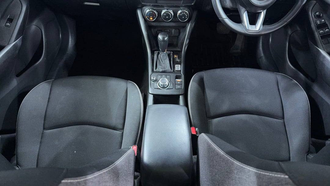 2023 Mazda CX-3 G20 Pure, Automatic, 42419 km, Center Console