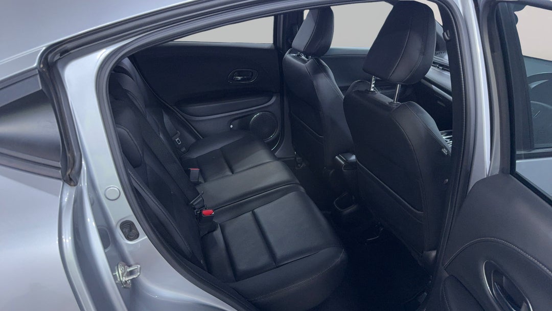 2018 Honda HR-V Rs, Automatic, 61787 km, Right Side Rear Door Cabin View