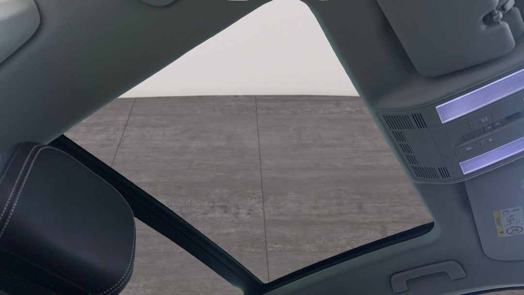 Interior Sunroof/Moonroof