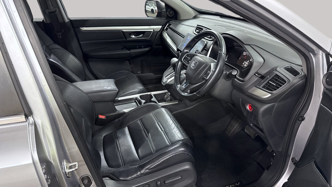 2018 Honda CR-V Vti-e7 (2WD), Automatic, 156087 km, Right Side Front Door Cabin View