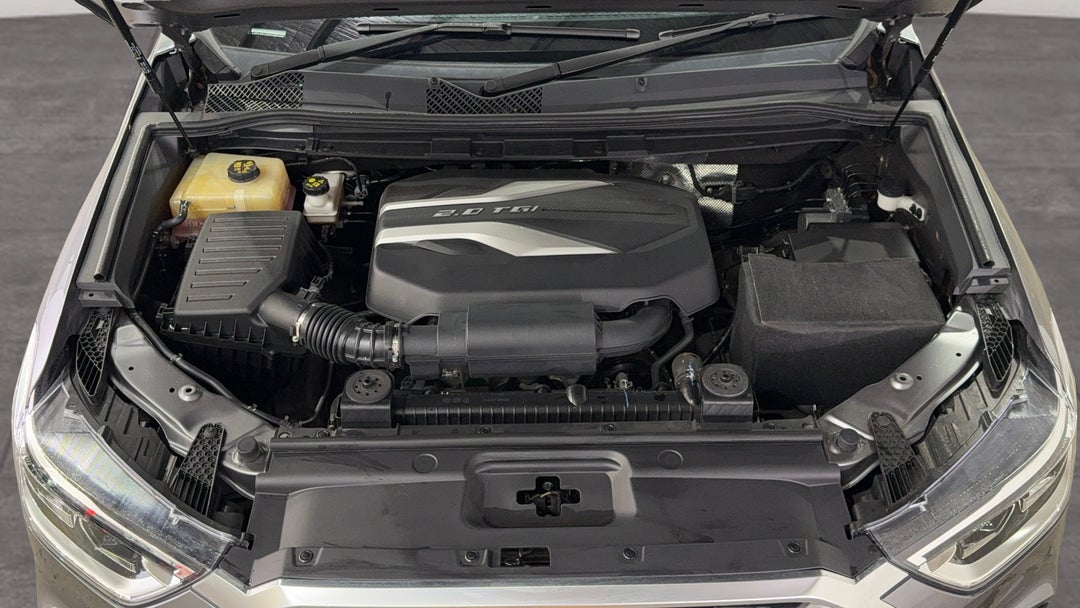 Open Bonnet (Engine)