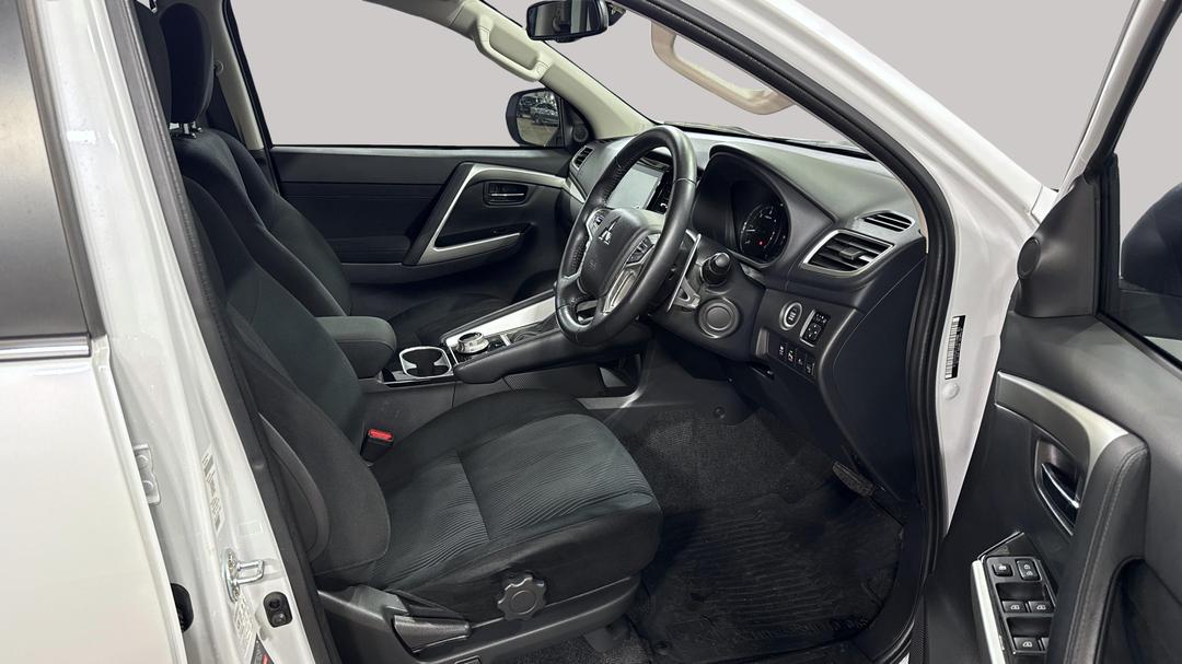 2023 Mitsubishi Pajero Sport Gls (4WD) 7 Seat, Automatic, 19204 km, Right Side Front Door Cabin View