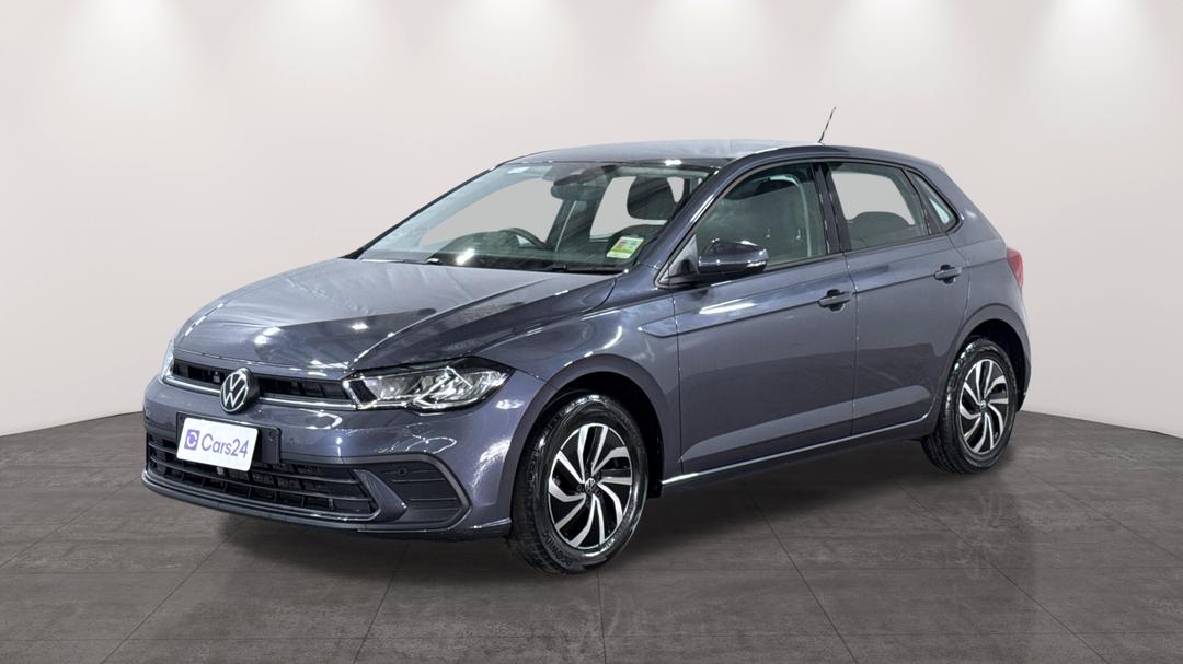 2024 Volkswagen Polo Life, Automatic, 26357 km, Left Front Diagonal (45- Degree) View
