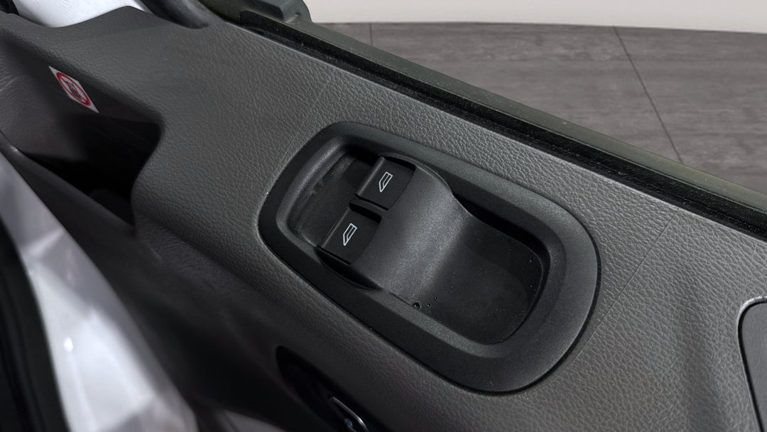 2024 Ford Transit 350l Lwb (RWD) Srw, Automatic, 13672 km, Drivers Side Door Panel Controls