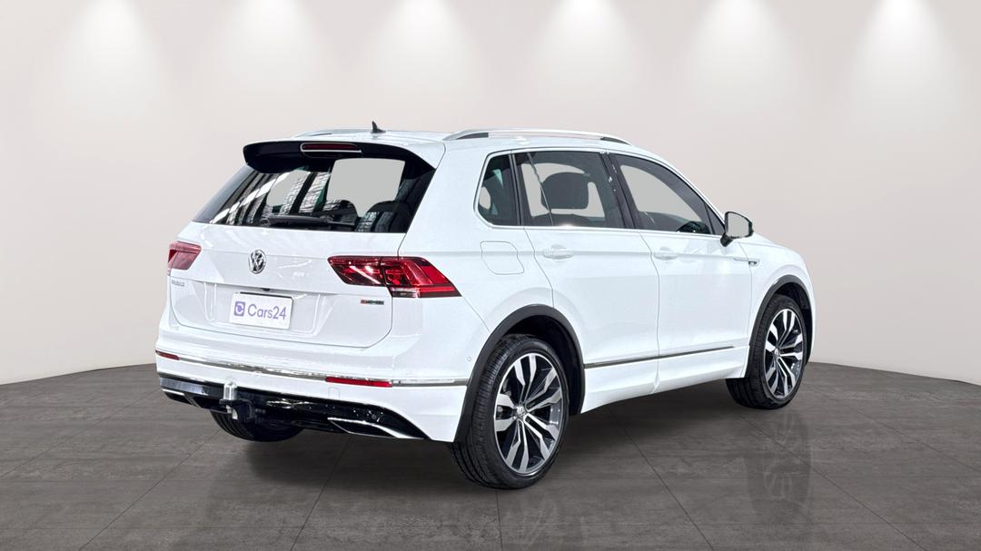 2020 Volkswagen Tiguan 162 Tsi Highline, Automatic, 53180 km, Right Back Diagonal (45- Degree) View