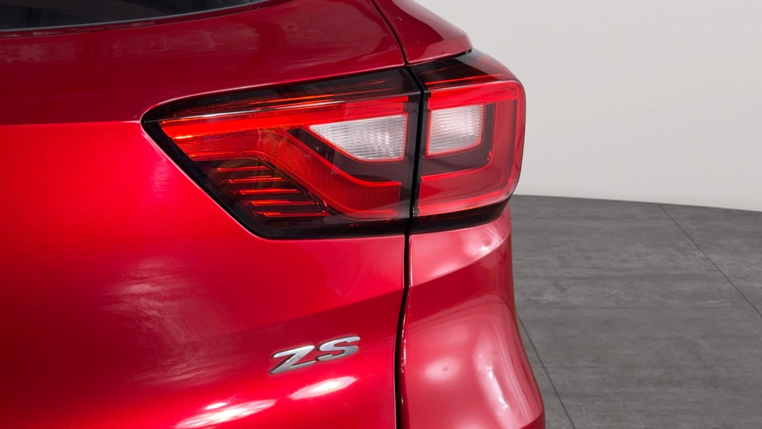 Badge (Boot Right Side)