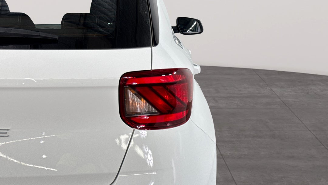 2024 Hyundai Venue Venue, Automatic, 3624 km, Badge (Boot Right Side)