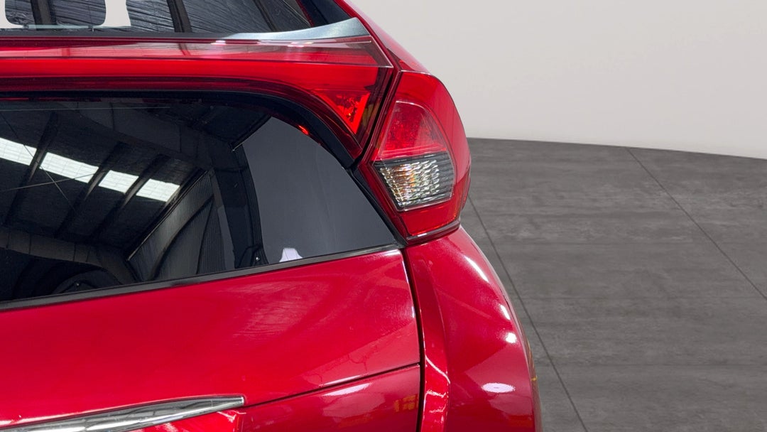 2018 Mitsubishi Eclipse Cross Exceed (AWD), Automatic, 96321 km, Badge (Boot Right Side)