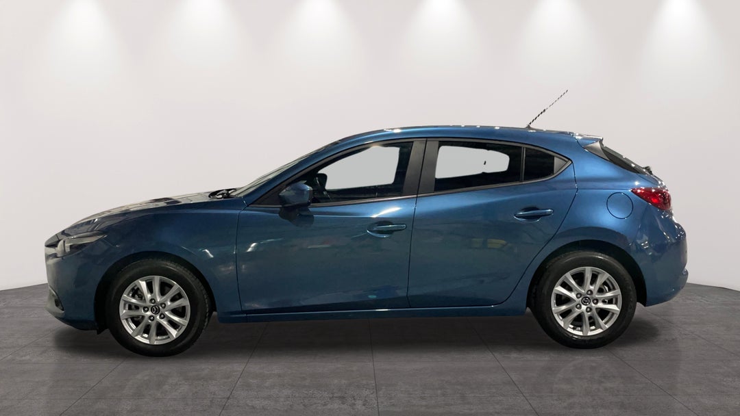 2018 Mazda Mazda3 Maxx Sport, Automatic, 23047 km, Left Side View