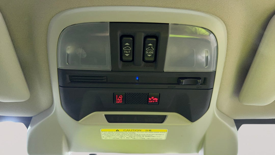 On-Roof Controls/Sunglass holder