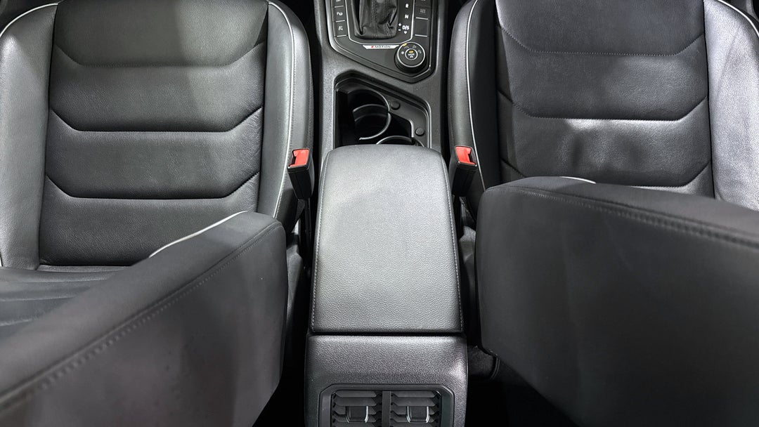 2018 Volkswagen Tiguan 162 Tsi Highline, Automatic, 81232 km, Center Console