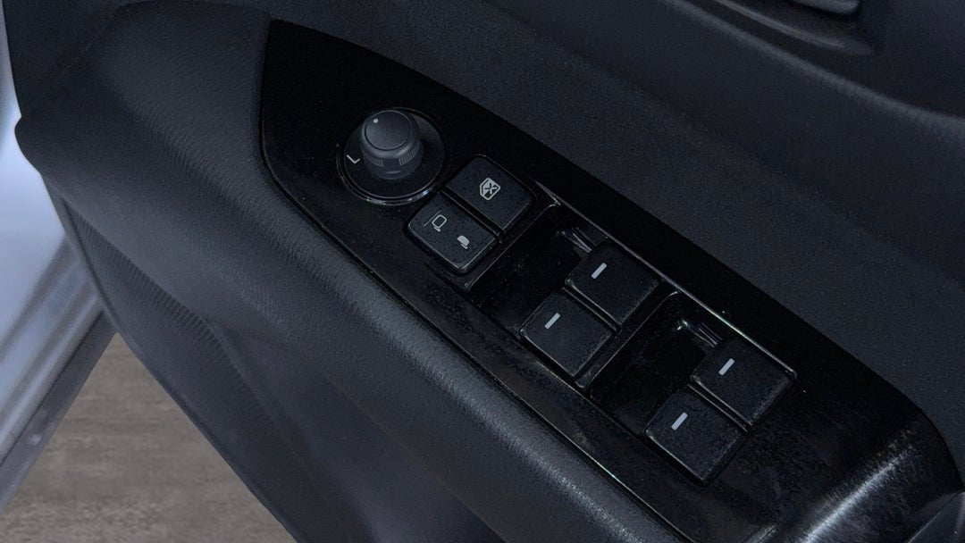 2023 Mazda CX-5 G20 Maxx (fwd), Automatic, 37834 km, Drivers Side Door Panel Controls