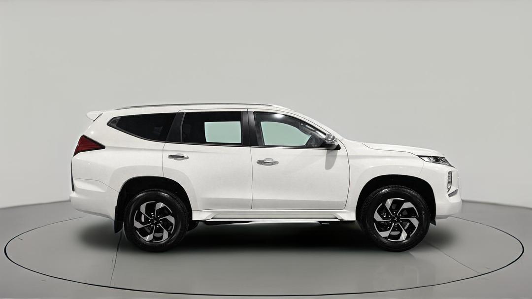 2024 Mitsubishi Pajero Sport Gls (4WD) 7 Seat, Automatic, 28905 km, Right Side View