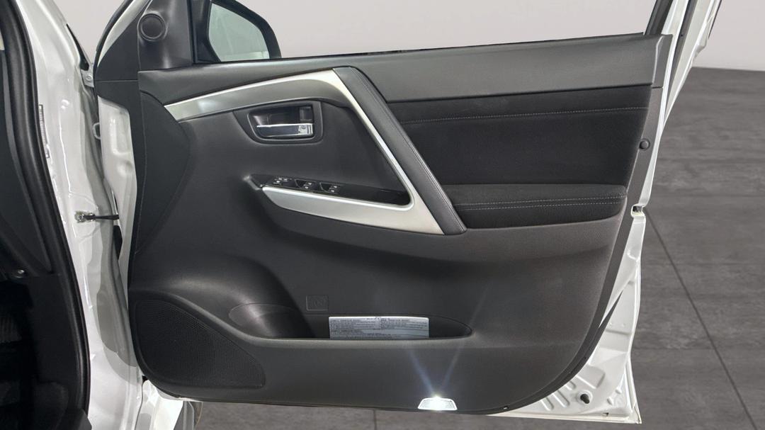 2022 Mitsubishi Pajero Sport Gls (4WD) 7 Seat, Automatic, 17746 km, Speaker View