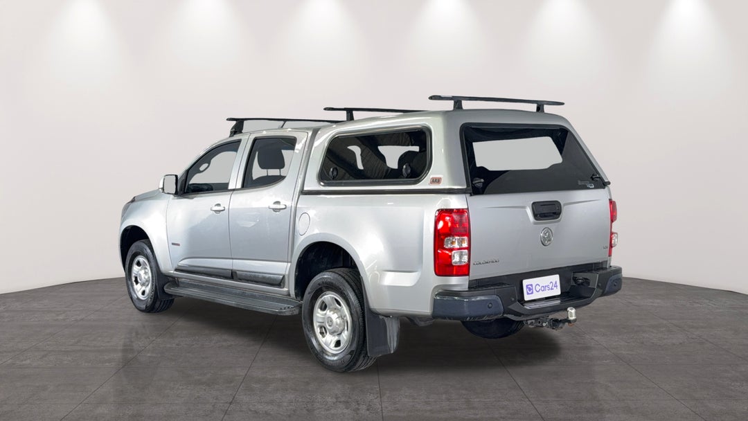 Left Back Diagonal (45- Degree) View