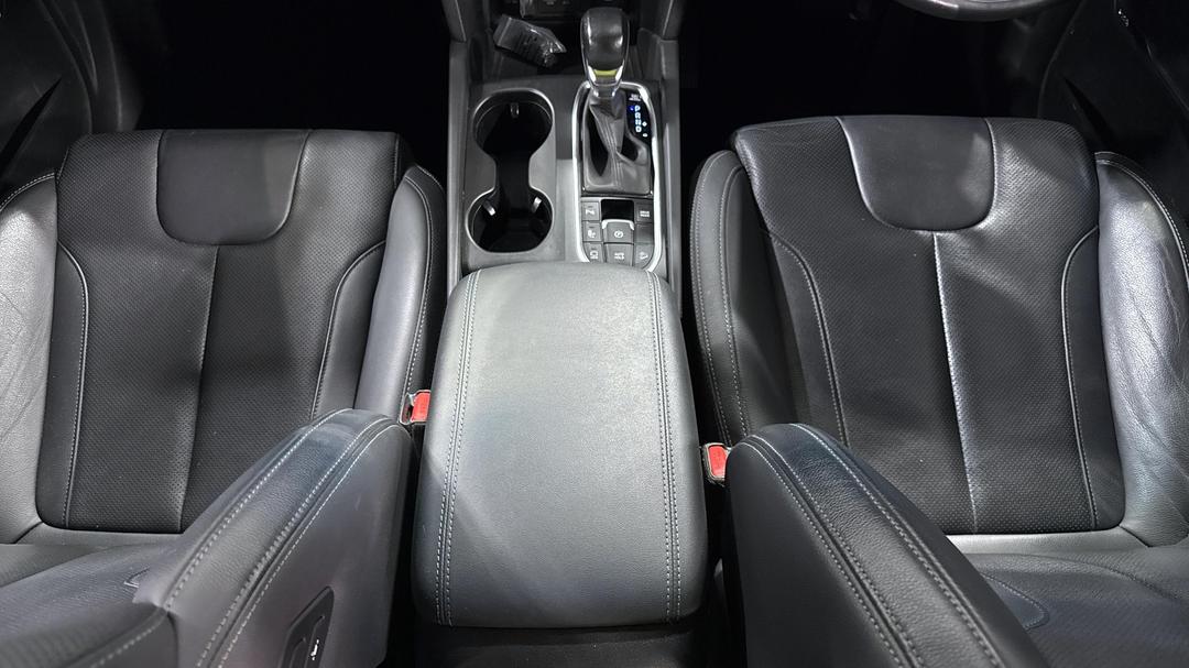 2019 Hyundai Santa Fe Highlander Crdi Blk-bge (AWD), Automatic, 88159 km, Center Console