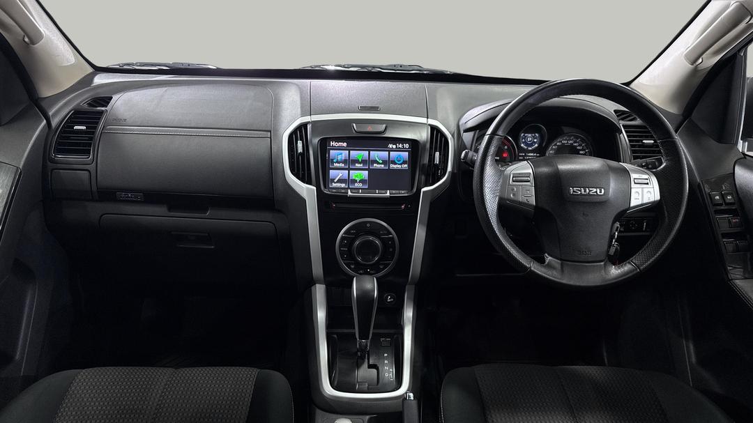 2017 Isuzu MU-X Ls-u (4x4), Automatic, 122650 km, Dashboard View