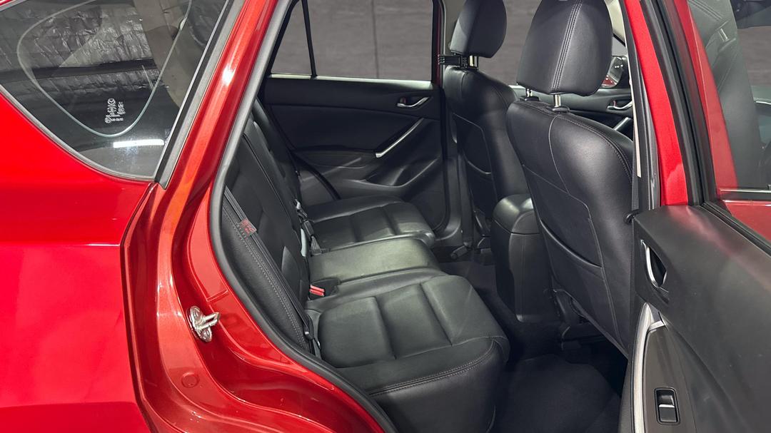 2016 Mazda CX-5 Gt (4x4), Automatic, 67102 km, Right Side Rear Door Cabin View