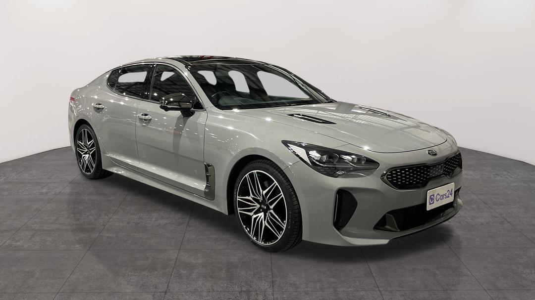 2020 Kia Stinger Gt (black Leather), Automatic, 60993 km, Right Front Diagonal (45- Degree) View